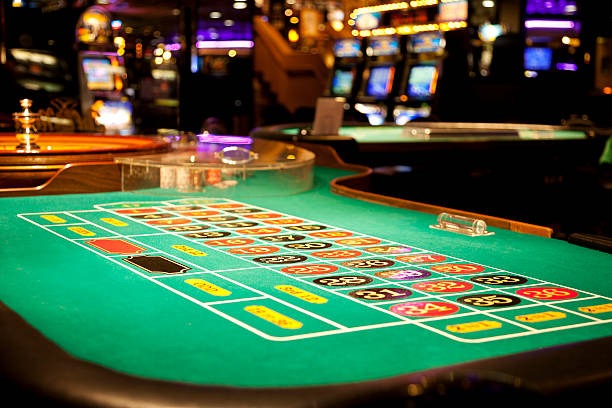 Slot game Fortune Tiger spinning reels